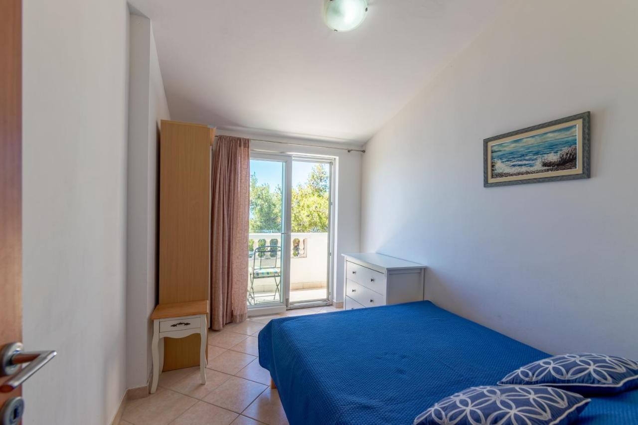 Seaside Secluded Apartments Cove Torac, Hvar - 575 Gdinj Экстерьер фото